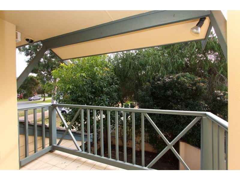 21 Greenock Avenue, Como WA 6152