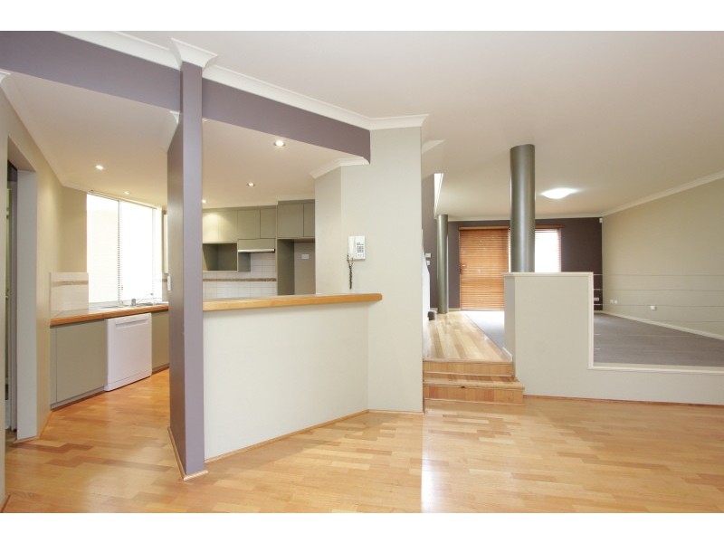 21 Greenock Avenue, Como WA 6152