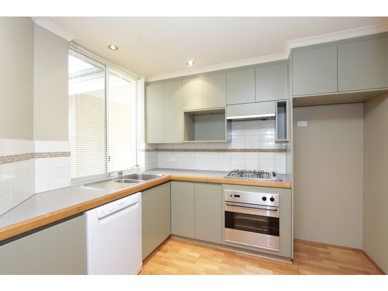 21 Greenock Avenue, Como WA 6152