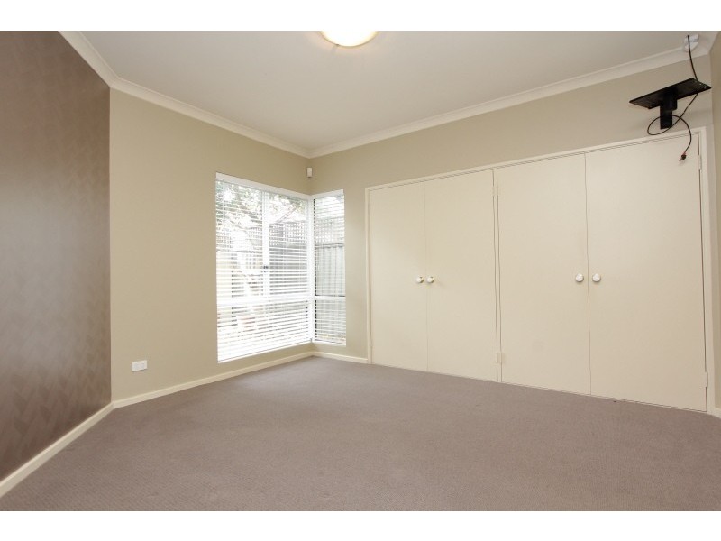 21 Greenock Avenue, Como WA 6152