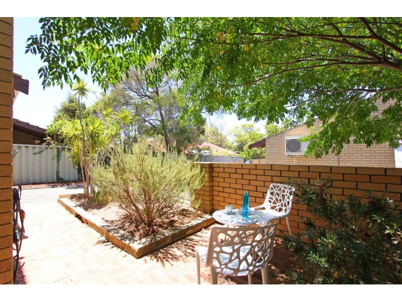 4/9 Strickland Street,, South Perth WA 6151