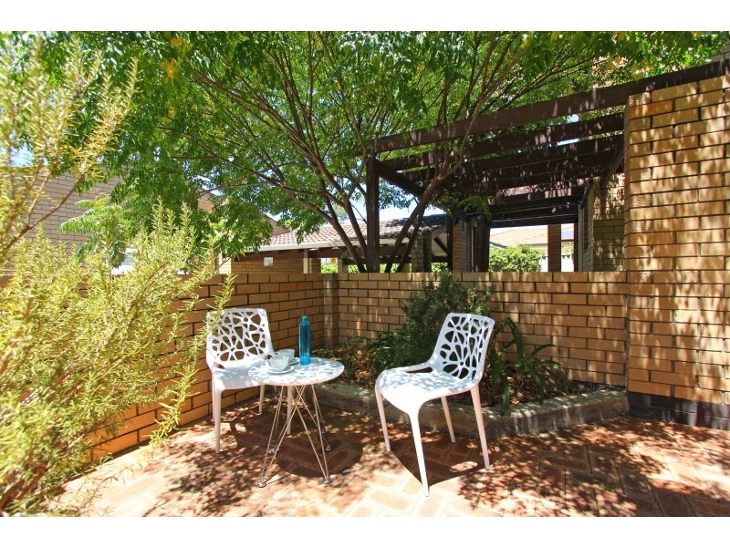 4/9 Strickland Street,, South Perth WA 6151