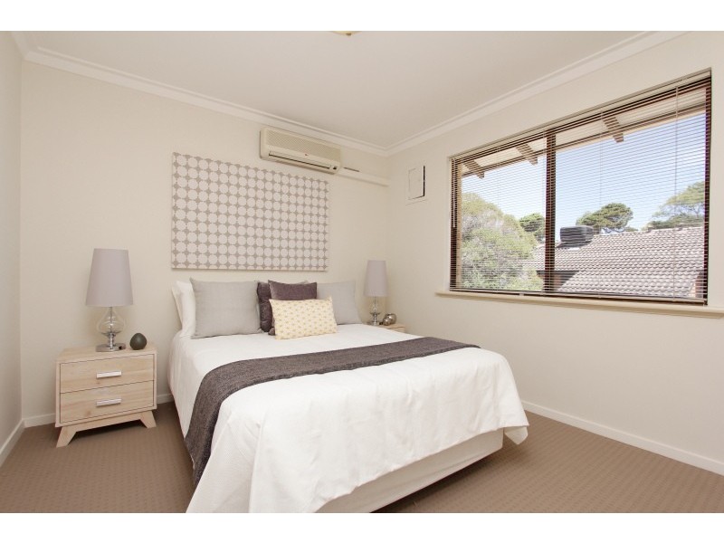 4/9 Strickland Street,, South Perth WA 6151