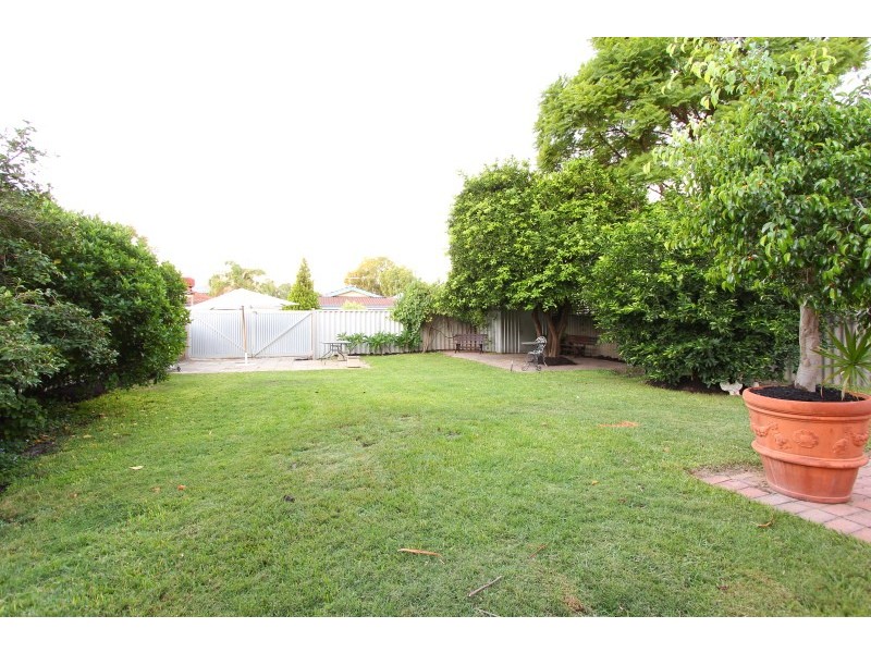 38 Washington Street, Victoria Park WA 6100