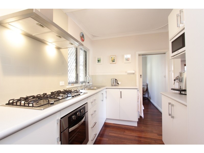 26 Wyndham Street, St James WA 6102