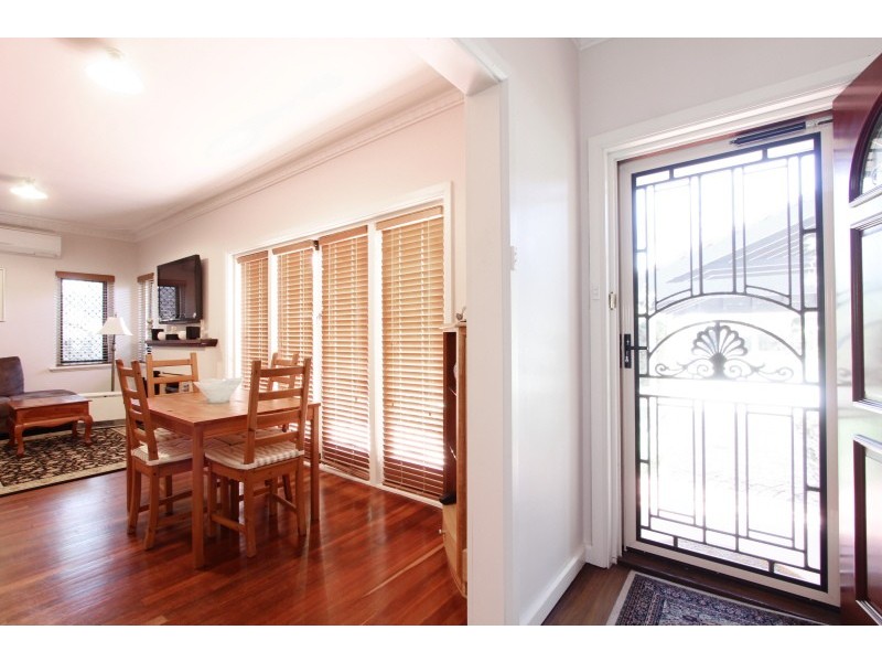 26 Wyndham Street, St James WA 6102