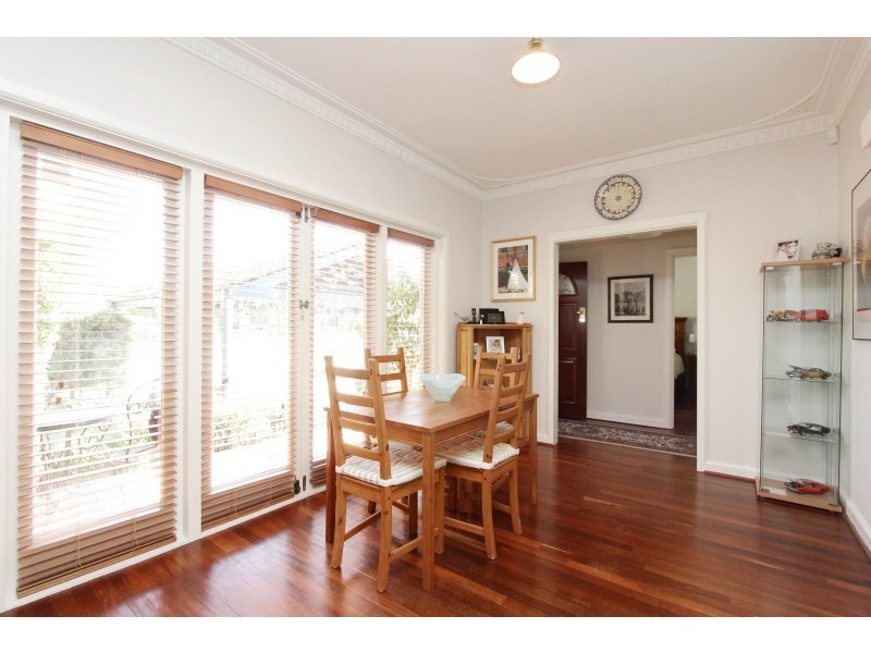 26 Wyndham Street, St James WA 6102