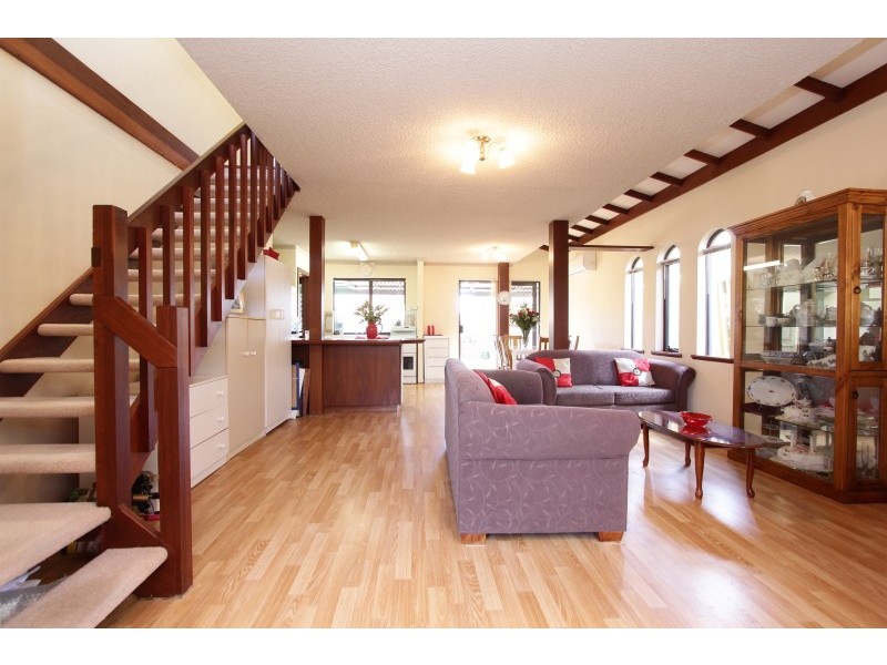 3/207 Labouchere Road, Como WA 6152