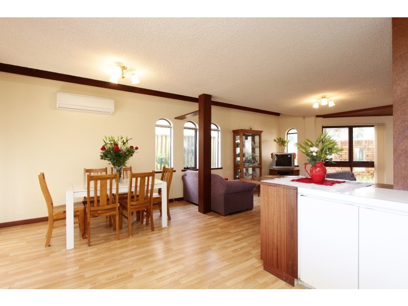 3/207 Labouchere Road, Como WA 6152