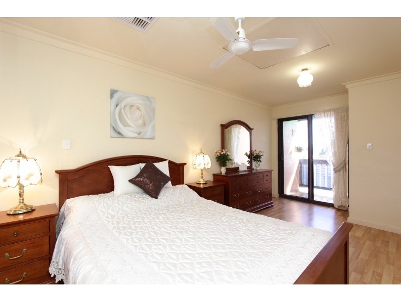 3/207 Labouchere Road, Como WA 6152