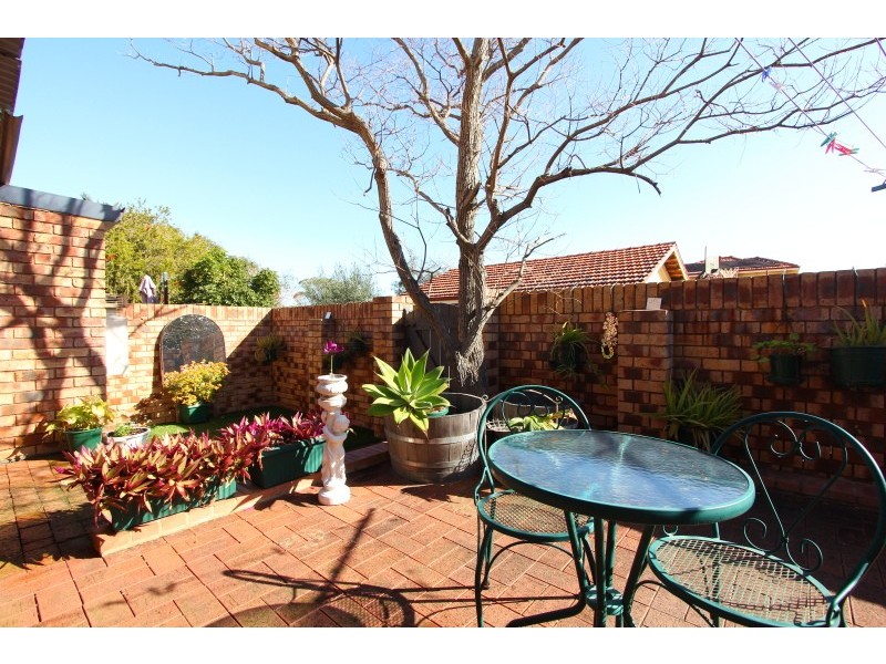 3/207 Labouchere Road, Como WA 6152