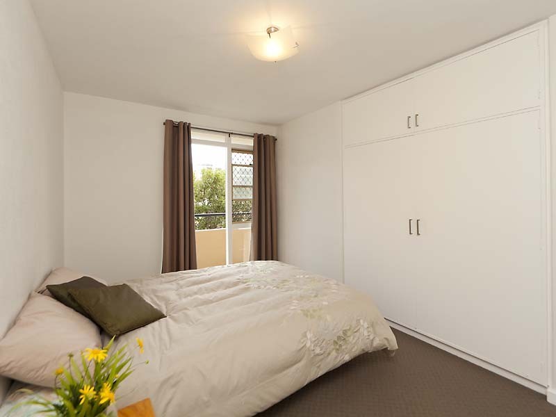 8/2 Stirling Street, South Perth WA 6151