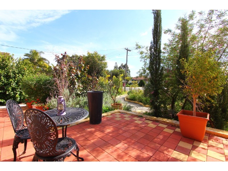 11 Bone Street, St James WA 6102