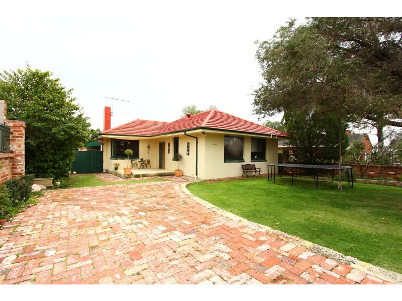 90 Todd Avenue, Como WA 6152