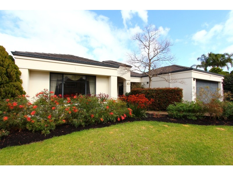 43 Beaconsfield Street, St James WA 6102