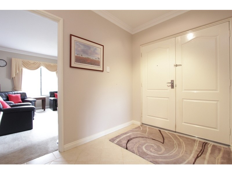 43 Beaconsfield Street, St James WA 6102