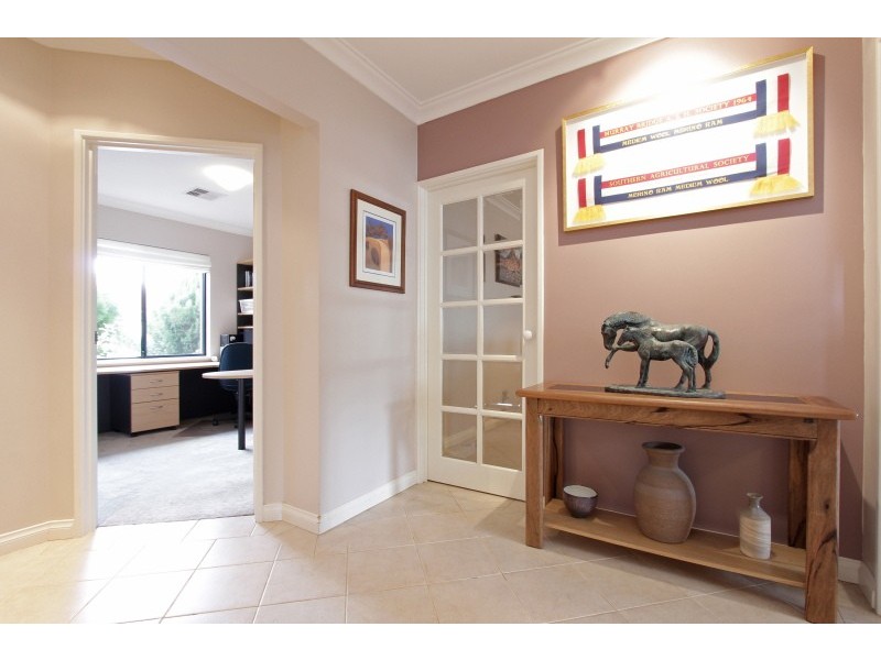 43 Beaconsfield Street, St James WA 6102