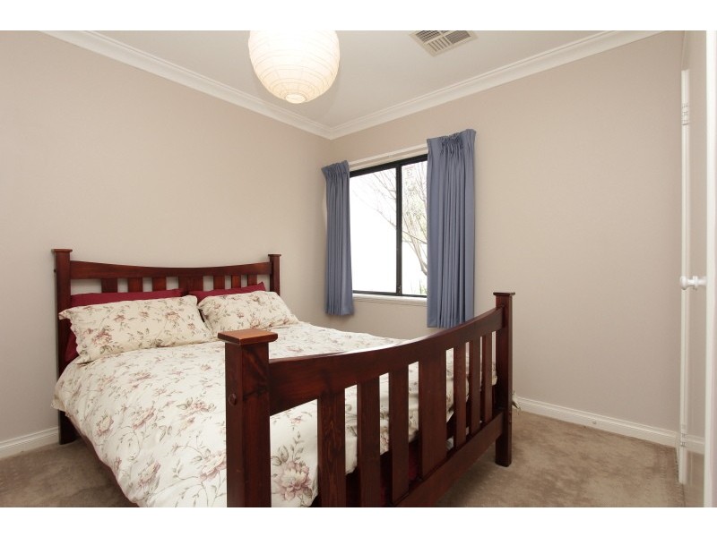 43 Beaconsfield Street, St James WA 6102