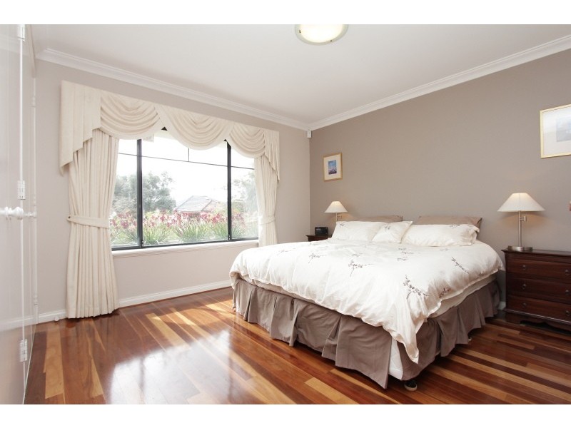 43 Beaconsfield Street, St James WA 6102