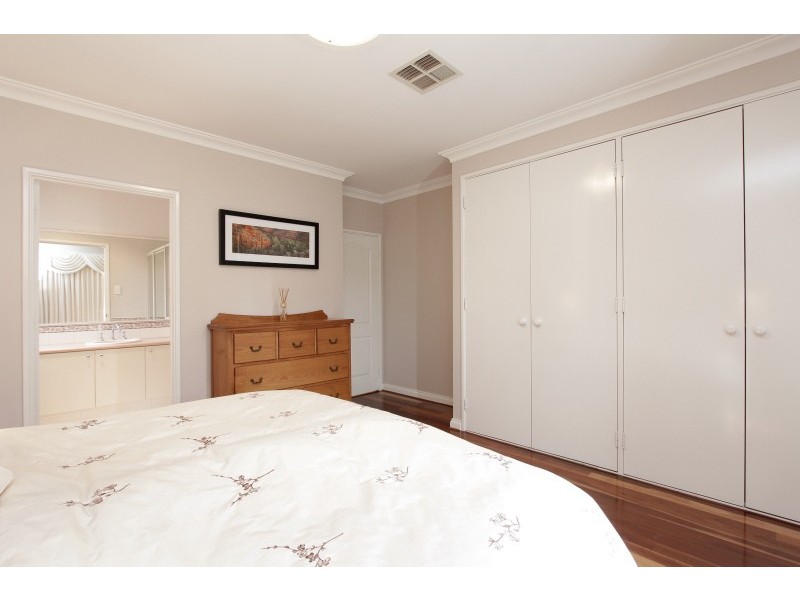 43 Beaconsfield Street, St James WA 6102