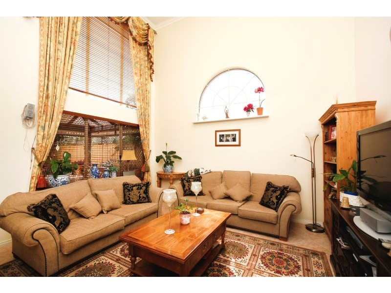 3/15 Renwick, South Perth WA 6151