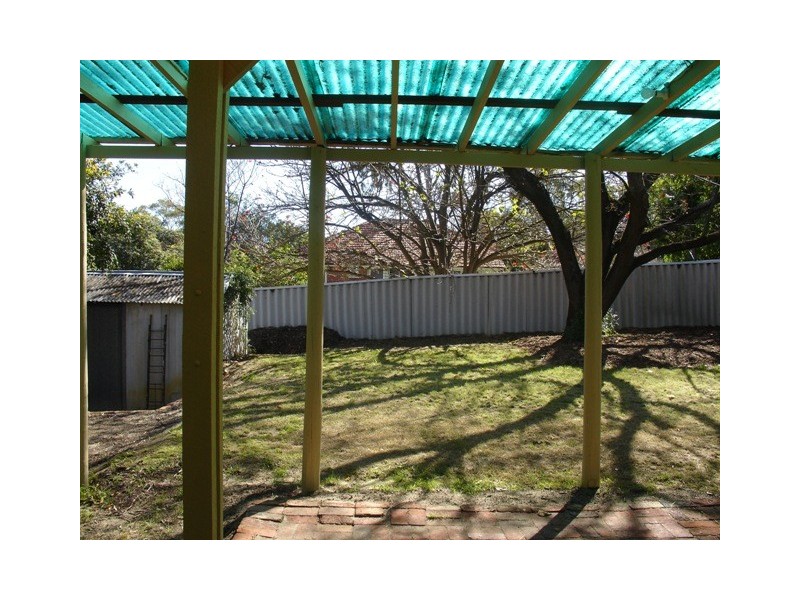 22 Sixth Avenue, Kensington WA 6151