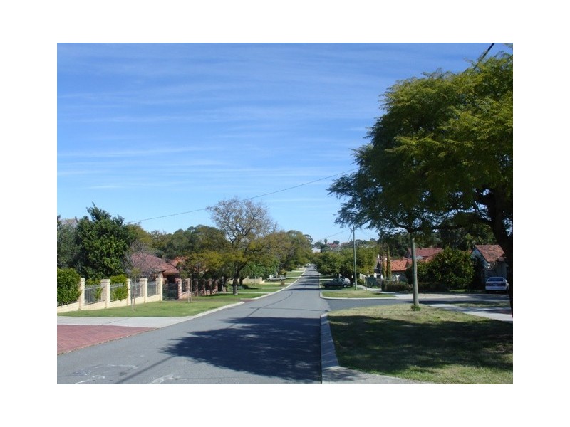 22 Sixth Avenue, Kensington WA 6151