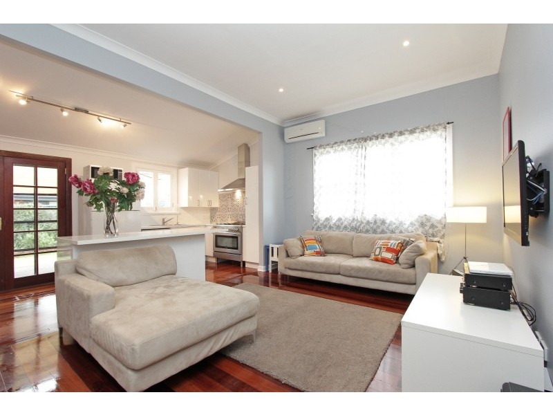 136 Raleigh Street, Carlisle WA 6101