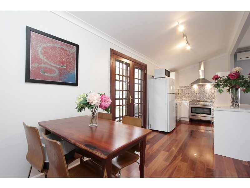 136 Raleigh Street, Carlisle WA 6101