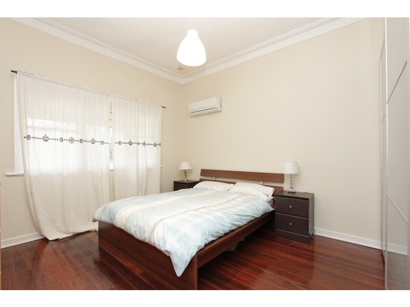 136 Raleigh Street, Carlisle WA 6101