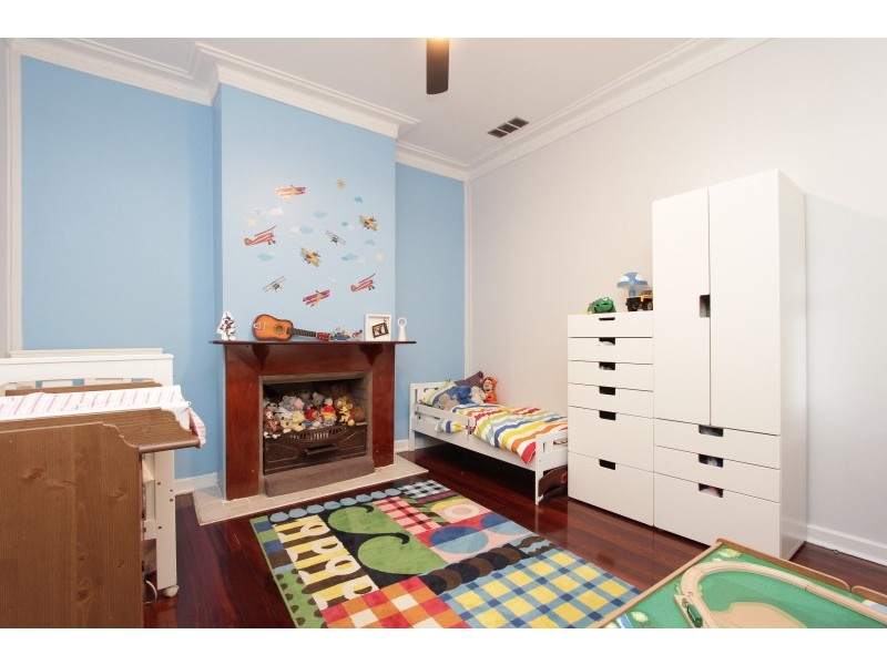 136 Raleigh Street, Carlisle WA 6101