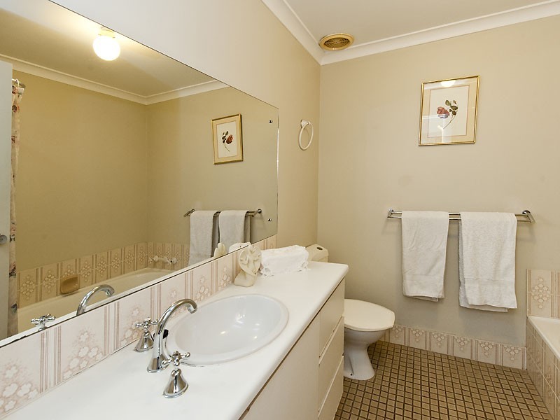 2/23A Karoo Street, South Perth WA 6151