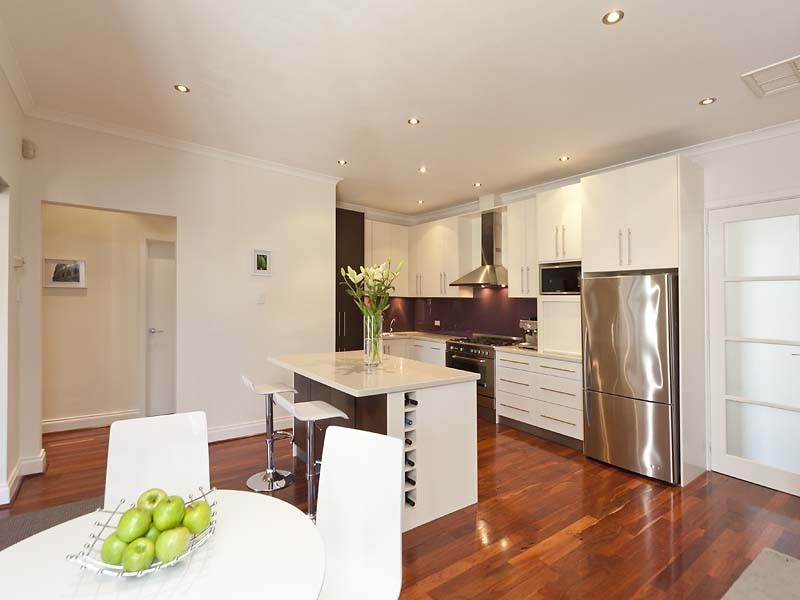 124 Todd Avenue, Como WA 6152