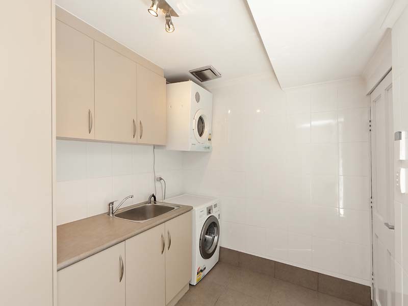 124 Todd Avenue, Como WA 6152