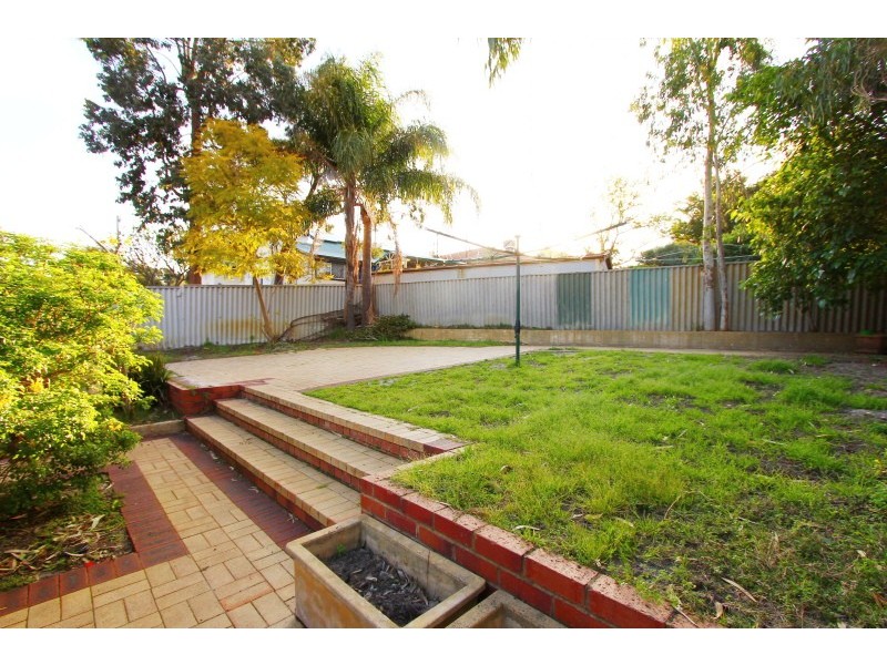 63 Hill View Terrace, St James WA 6102