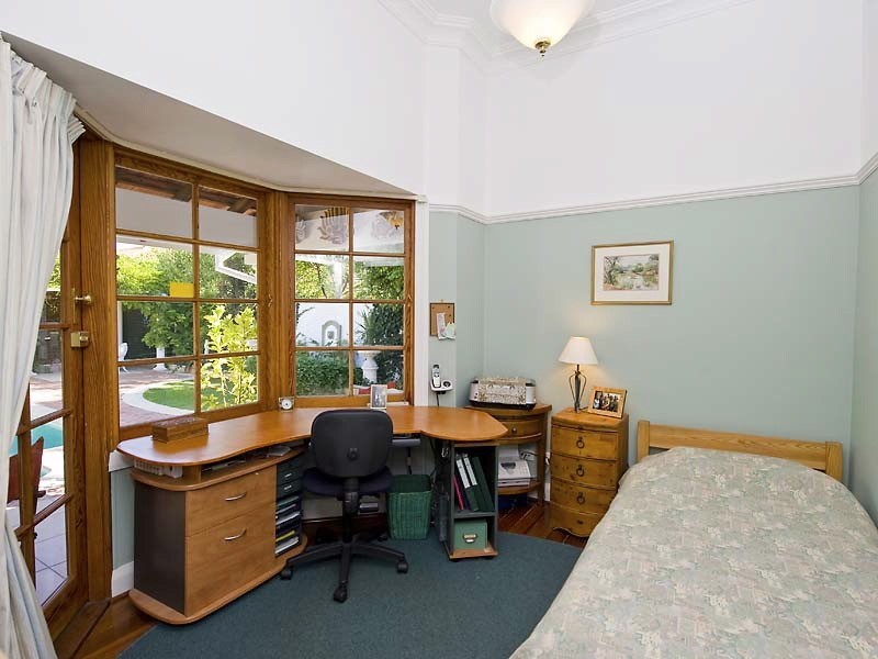 7 Onslow Street, South Perth WA 6151