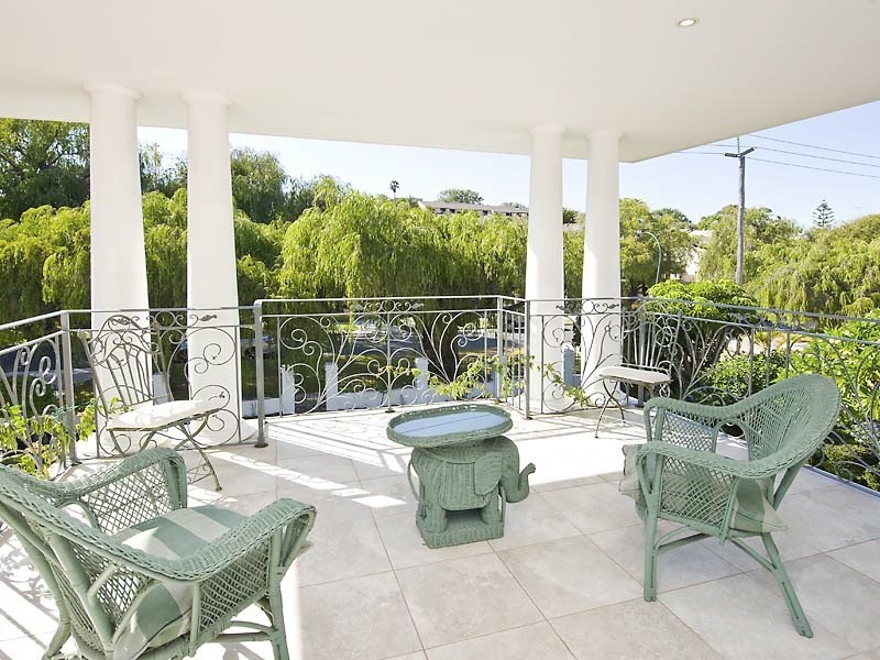 7 Onslow Street, South Perth WA 6151