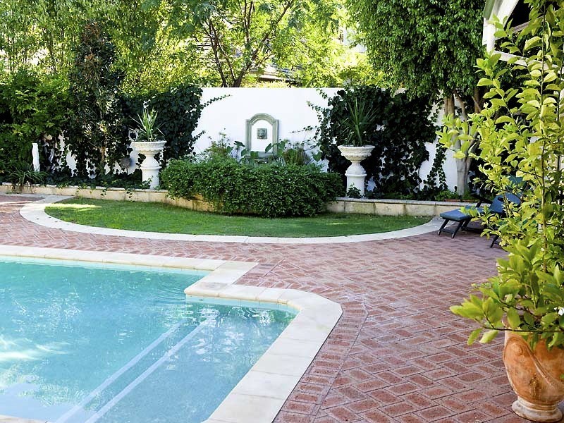 7 Onslow Street, South Perth WA 6151