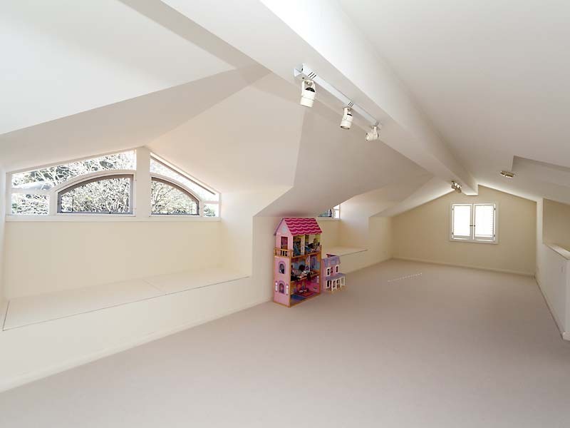 2 Karoo Street, South Perth WA 6151