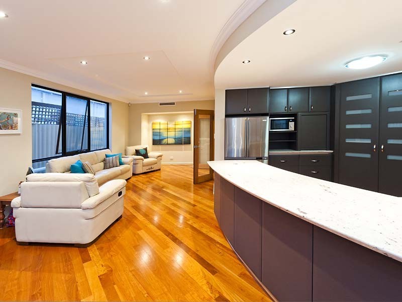 31 Third Avenue, Kensington WA 6151