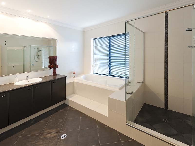 31 Third Avenue, Kensington WA 6151