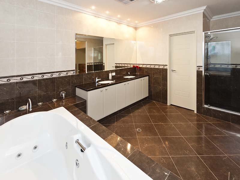 31 Third Avenue, Kensington WA 6151