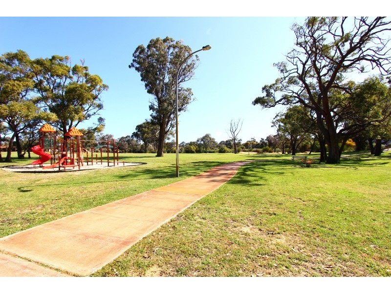 73 Kanangra Crescent, Greenwood WA 6024