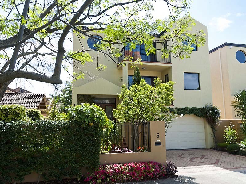 5 Hopetoun Street, South Perth WA 6151