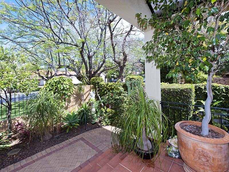 5 Hopetoun Street, South Perth WA 6151