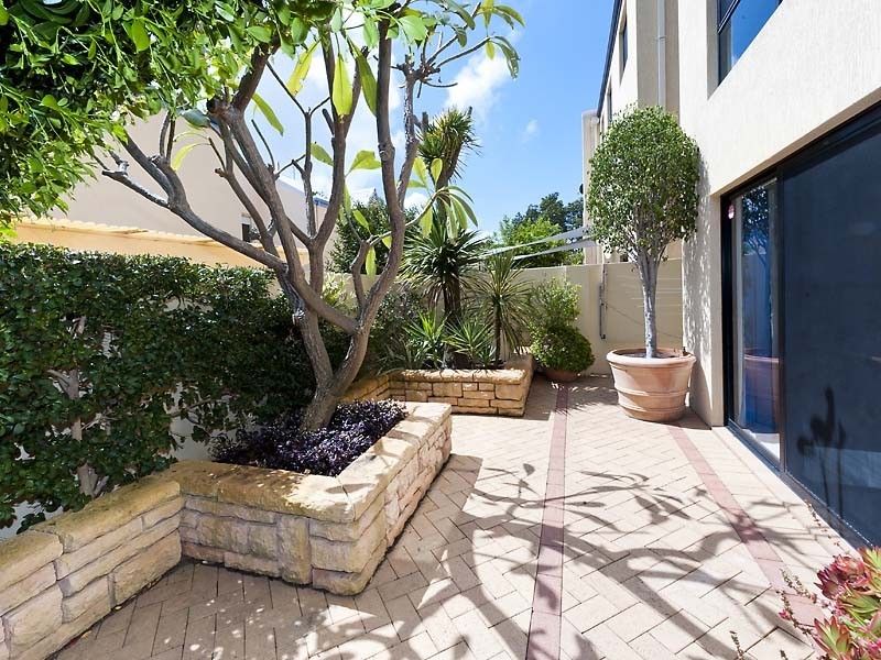 5 Hopetoun Street, South Perth WA 6151