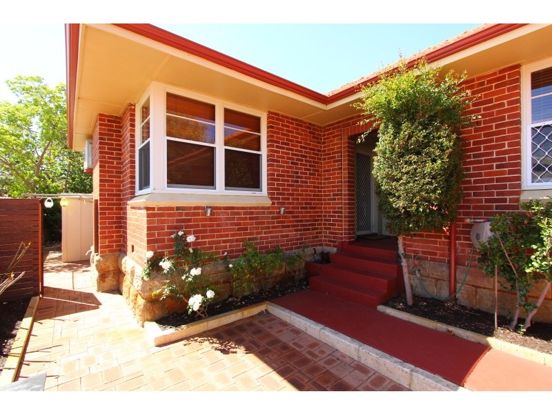 30A Edgecumbe Street, Como WA 6152