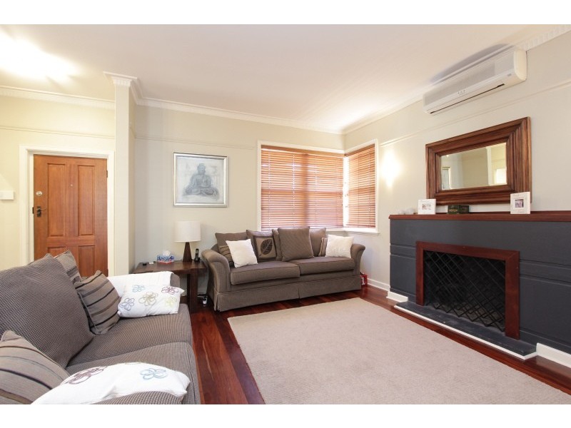 30A Edgecumbe Street, Como WA 6152