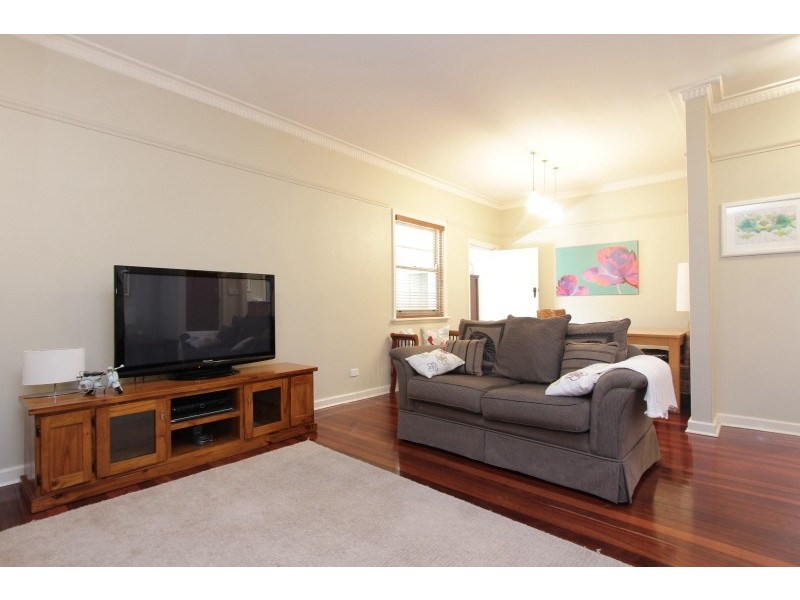30A Edgecumbe Street, Como WA 6152