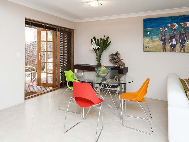 3/8 York Street, South Perth WA 6151